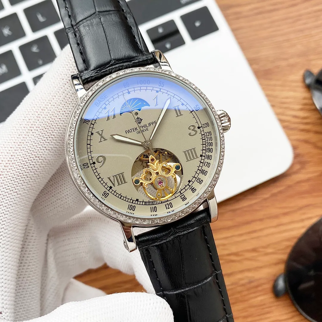 【High-end replica】💰1500! Patek Philippe - PATEK PHILPPE Type: [Cool] Men's Watch Case: 316 fine steel (high quality workmanship) Strap: Imported calfskin/316 fine steel (two options available) Movement: Imported Citizen 8215 modified deck mechanical movement (stable travel time) Material: Advanced reinforced coating mirror Size: Diameter 40mm Thickness 13mm